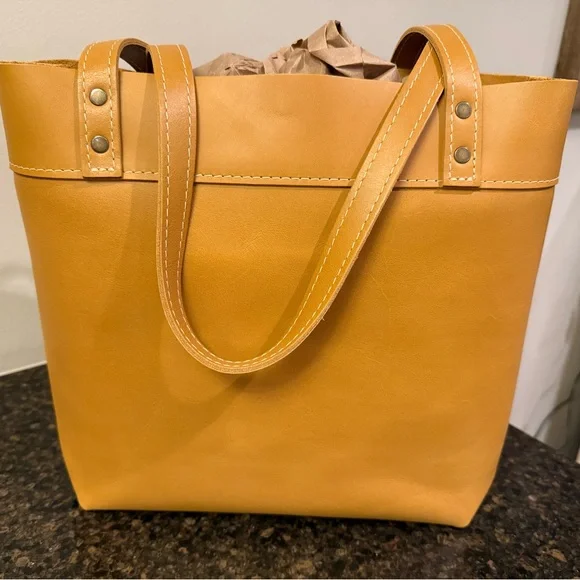 Portland Leather Montana Tote in Mango - Picture 2 of 4